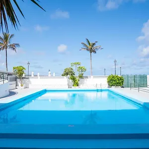 https://beach-views.in-canary-islands.com